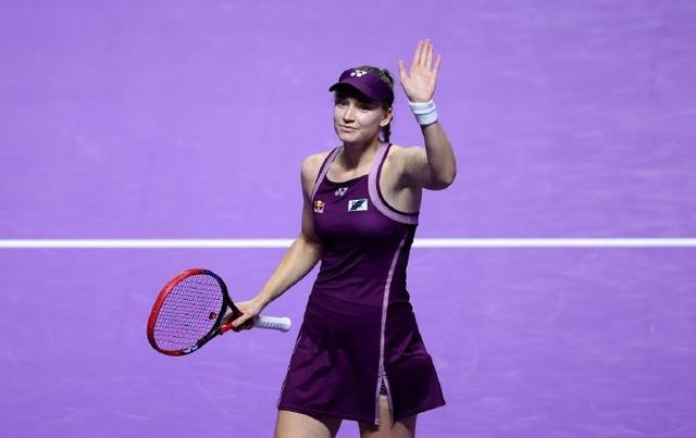 莱巴金娜2-0完胜亚历山德洛娃，小组赛三连胜强势晋级WTA年终四强