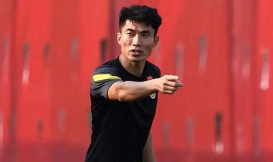 郑智或接替邵佳一，出任青岛西海岸新任主帅