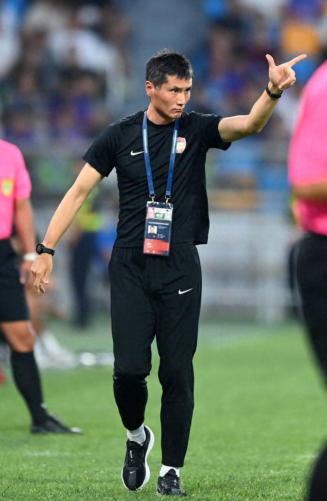 邵佳一执掌国足帅印：国际视野与本土经验助力2030世界杯征程