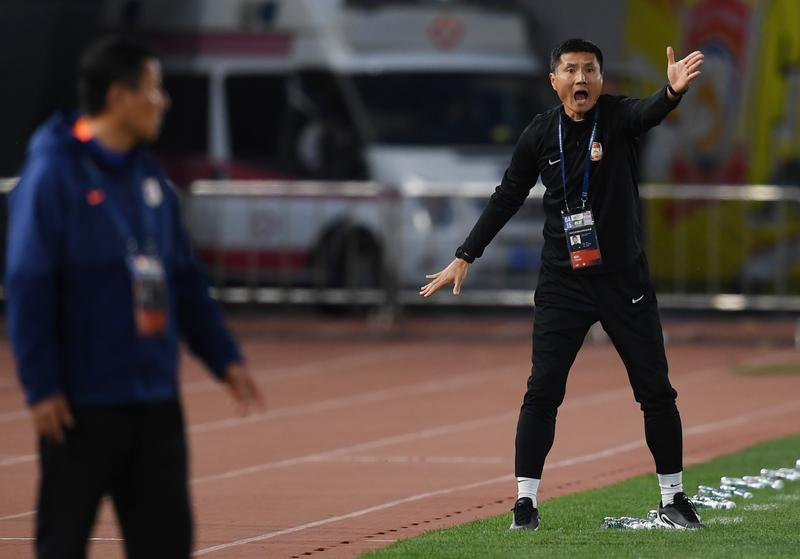 前国脚邵佳一正式出任国足主帅，执掌中超球队首赛季表现亮眼