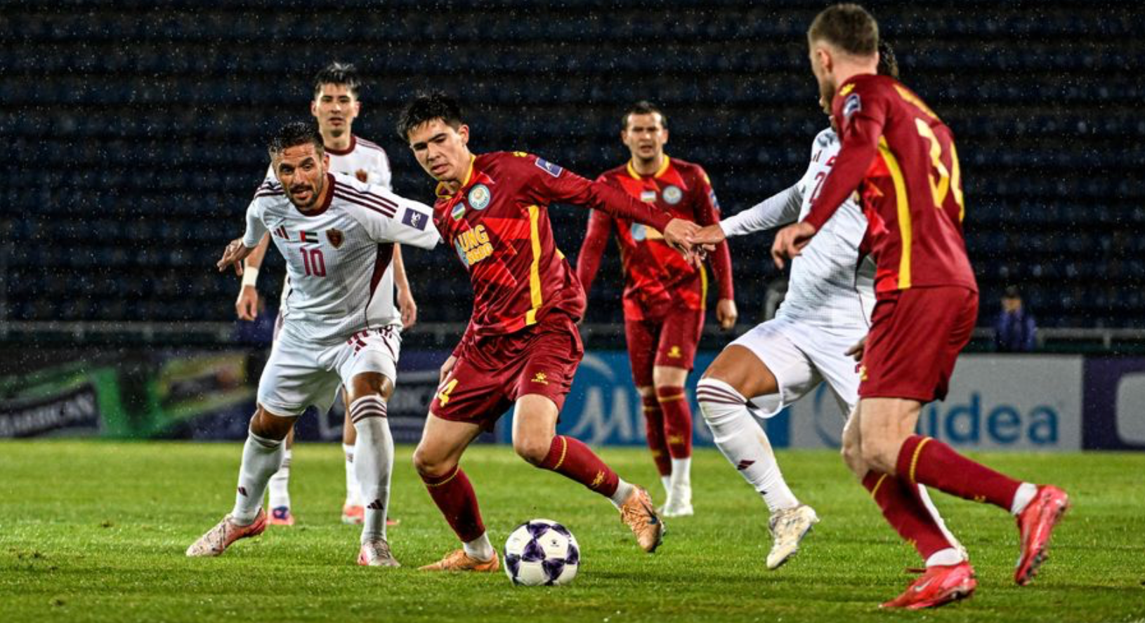 亚冠精英联赛第4轮战报：神户胜利船领跑东亚，中超三队排名靠后