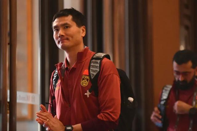 邵佳一正式出任国足新帅，外籍助教团队同步加盟