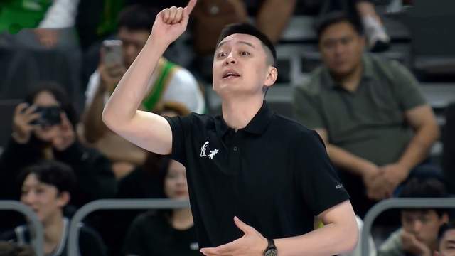 全运会男篮：辽宁2连胜，赵继伟14助攻，原帅6记三分助阵