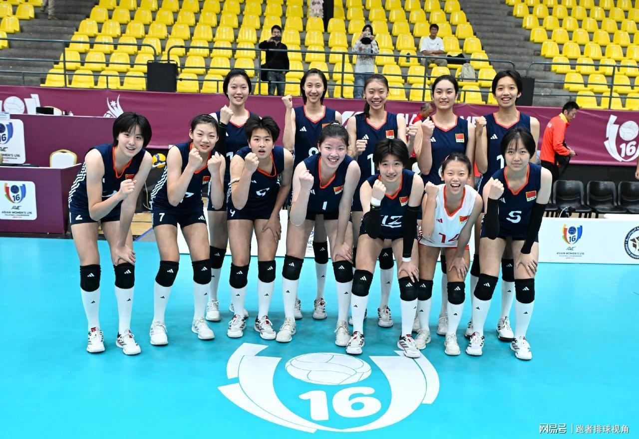 3:0横扫！中国女排U16亚锦赛大胜晋级四强，接应新星闪耀