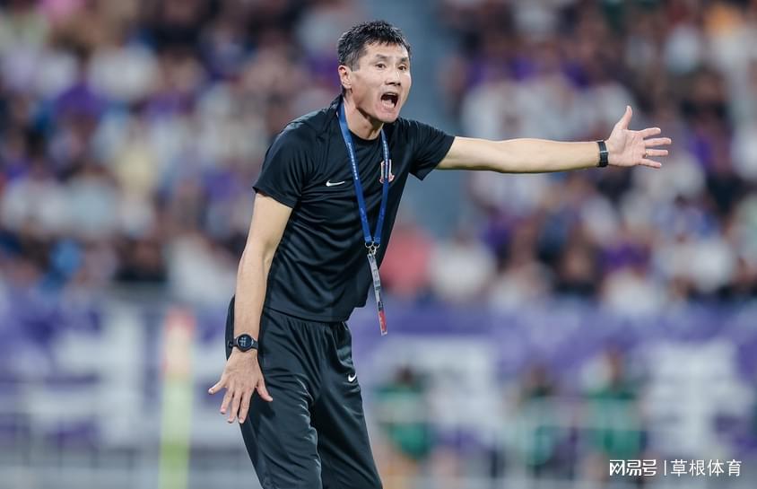 权威确认：邵佳一执掌国足帅印，国产教练再挑重担