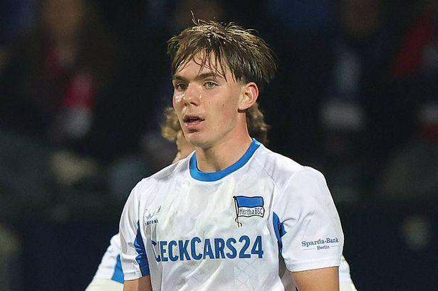 曼联瞄准16岁德国中场新星艾希霍恩，转会费或达2000万欧