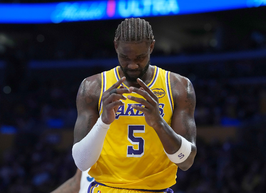 湖人118-116险胜马刺：艾顿满分闪耀，多人表现分化