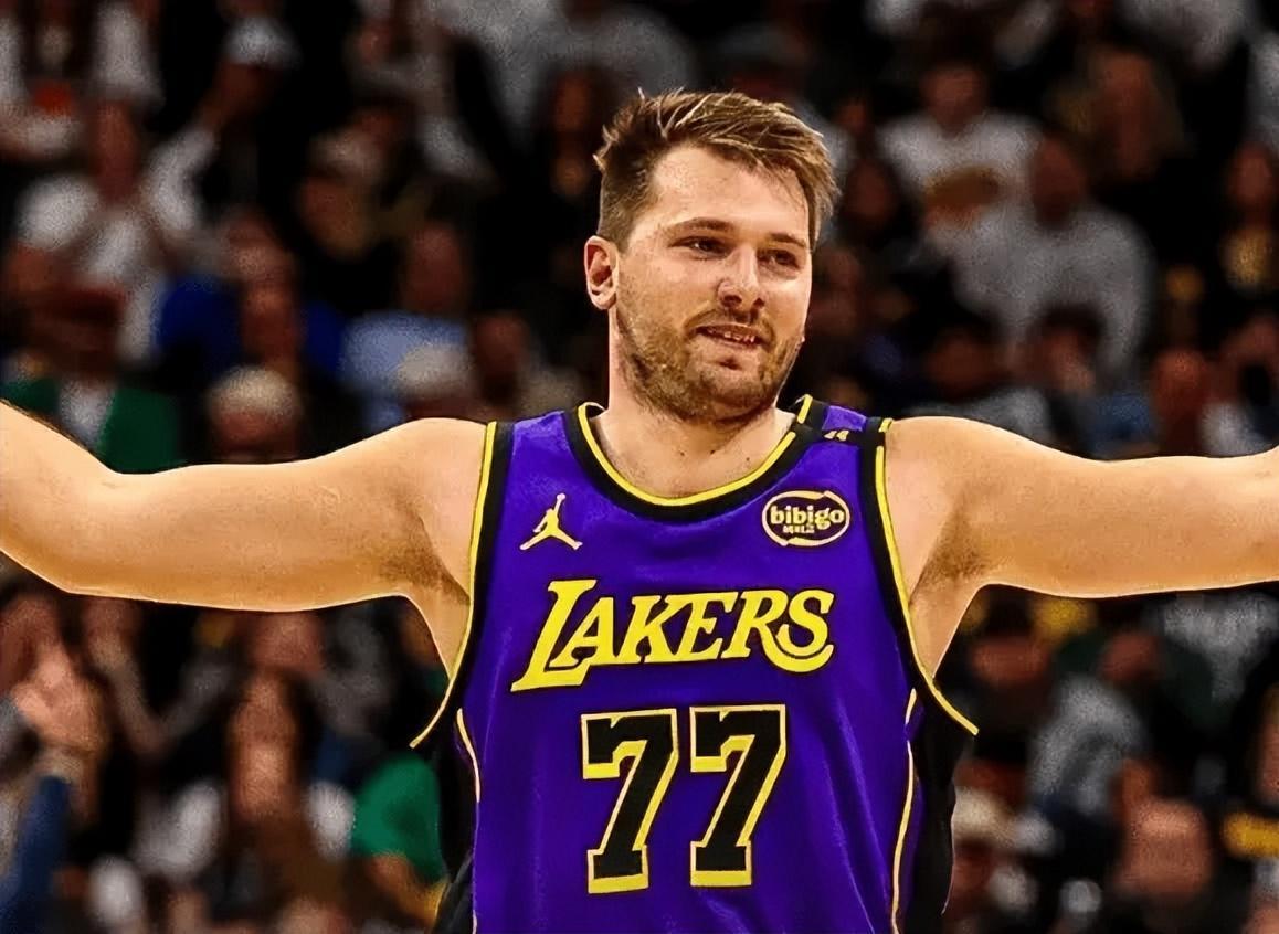 湖人118-116险胜马刺：东契奇关键三分救赎，艾顿八村垒成关键先生