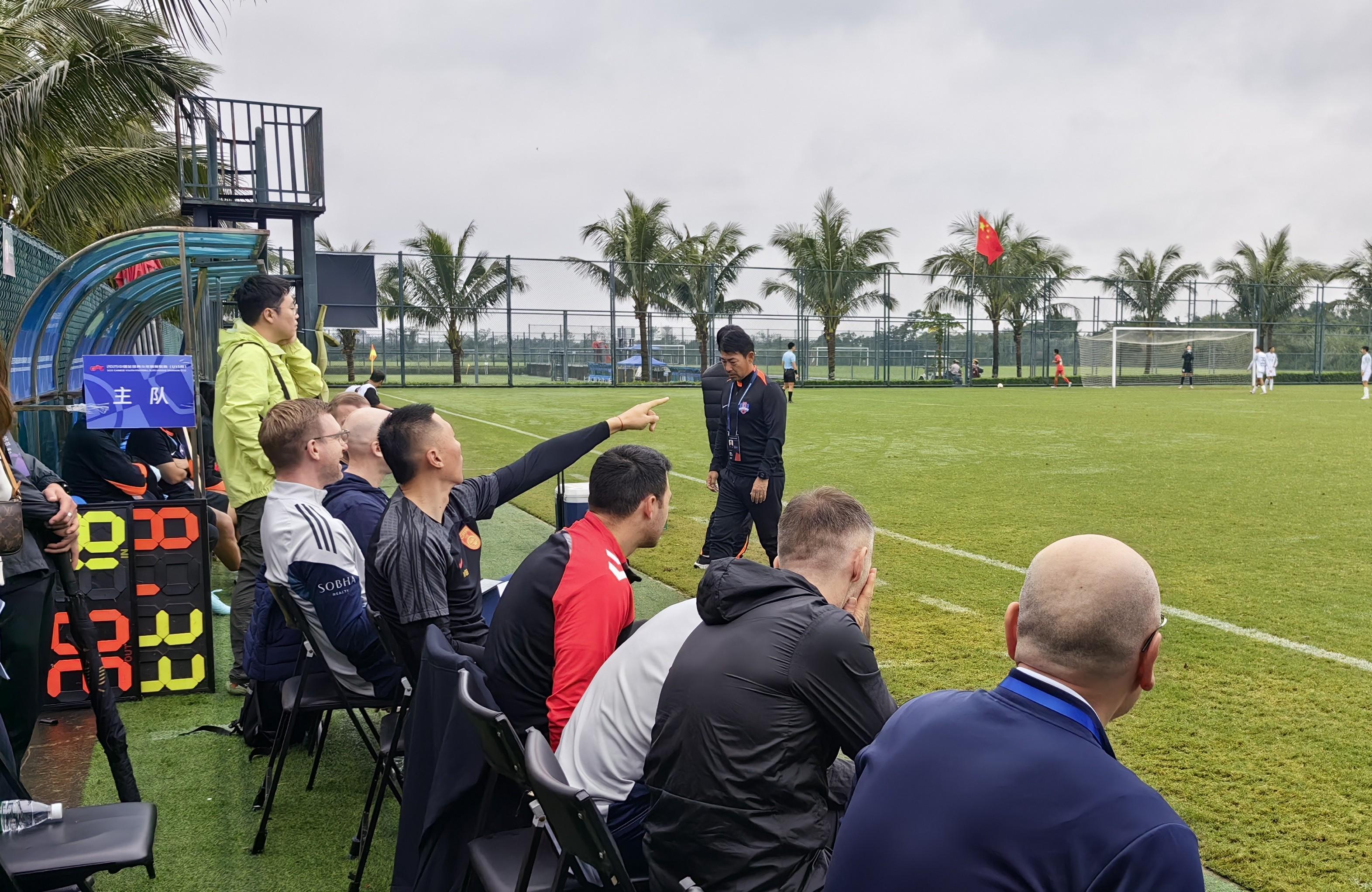 英超专家点评中国U15联赛：纪律性突出，教练需提升球员决策力