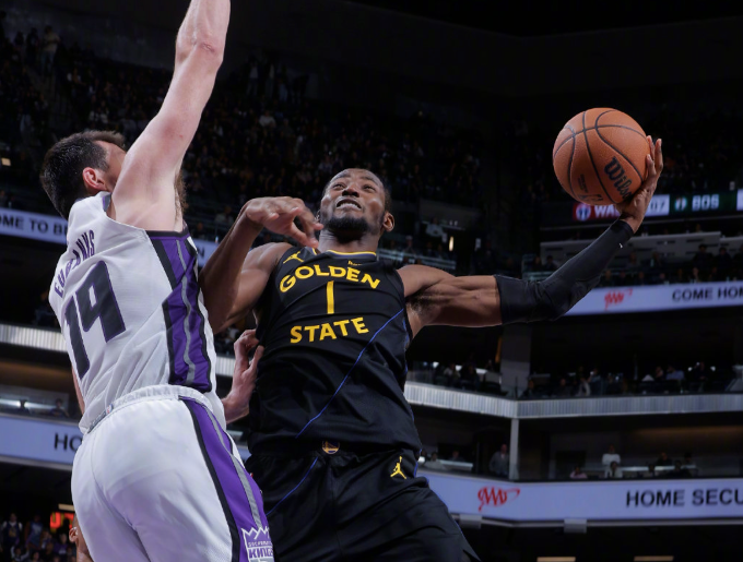 残阵勇士5分惜败国王：理查德30分惊艳全场，威少三双定胜局