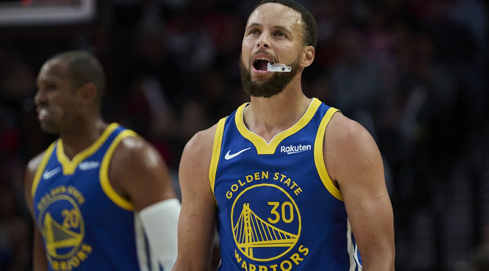 威少23+16+10三双！死亡抢断助国王胜勇士，7大球星表现全解析