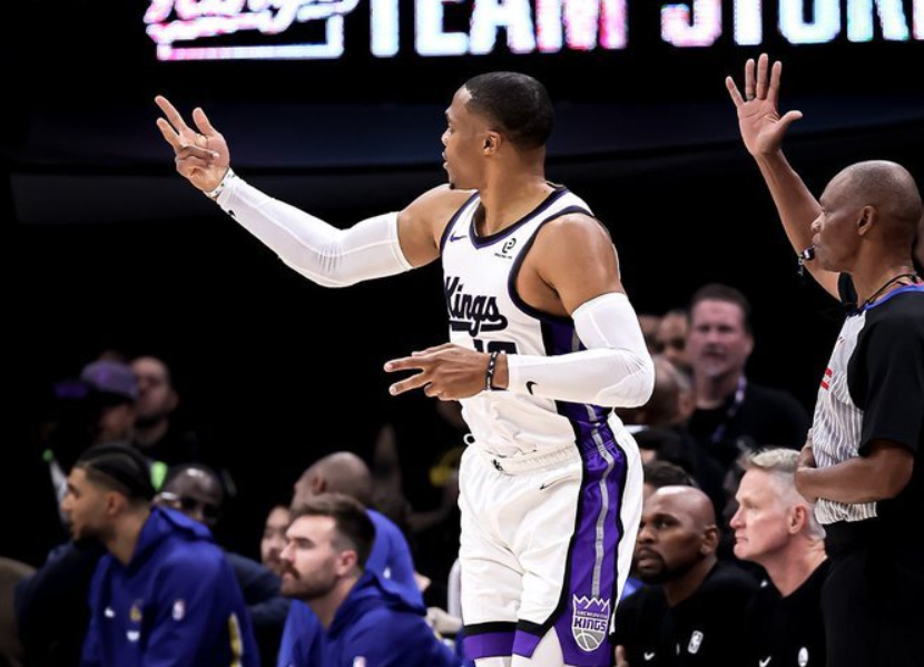 威少23+16+10三双掀翻勇士，四大事实揭示国王与勇士现状