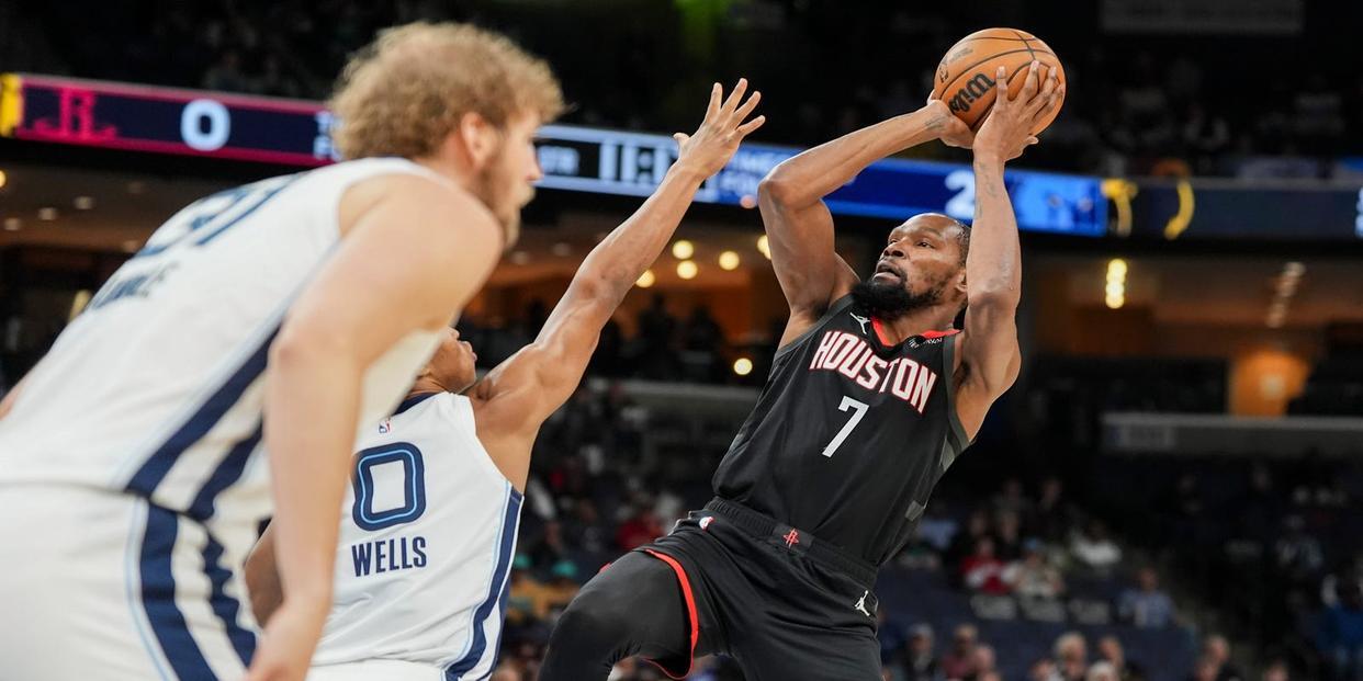 杜兰特18中5低迷，火箭5连胜！申京创历史第3，阿门28+10+7统治全场