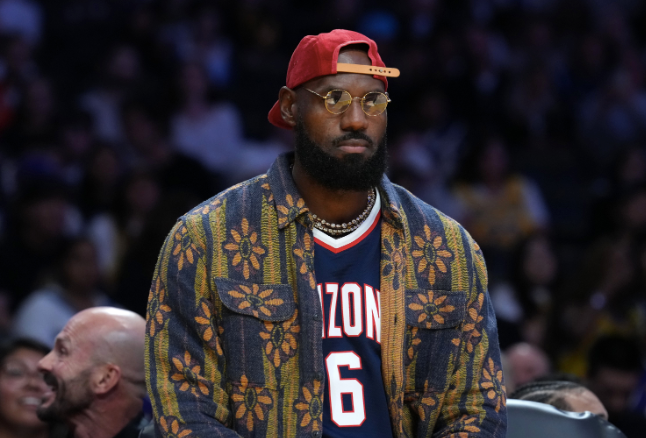 詹姆斯伤情更新