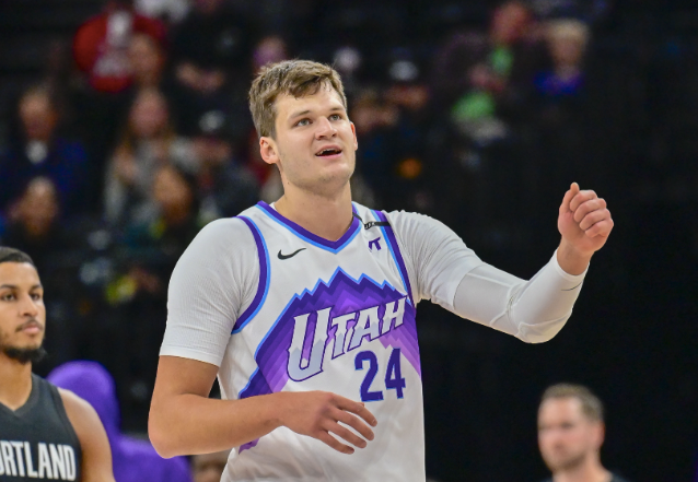 NBA一夜4大动态：凯斯勒赛季报销，詹姆斯伤情更新，快船勇士双双受挫