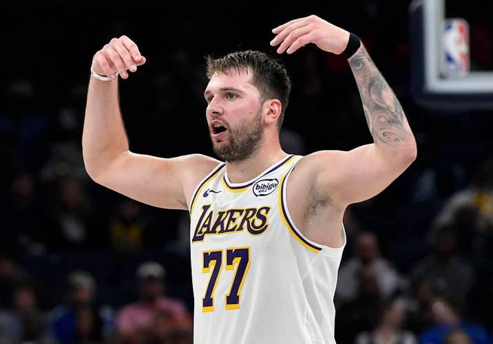 东契奇创NBA历史最佳开局！200+55+46助湖人豪取五连胜