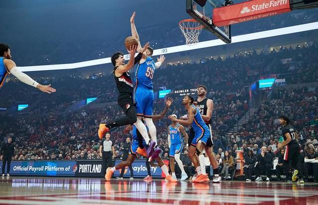 NBA｜开拓者完成22分大逆转 送雷霆赛季首败