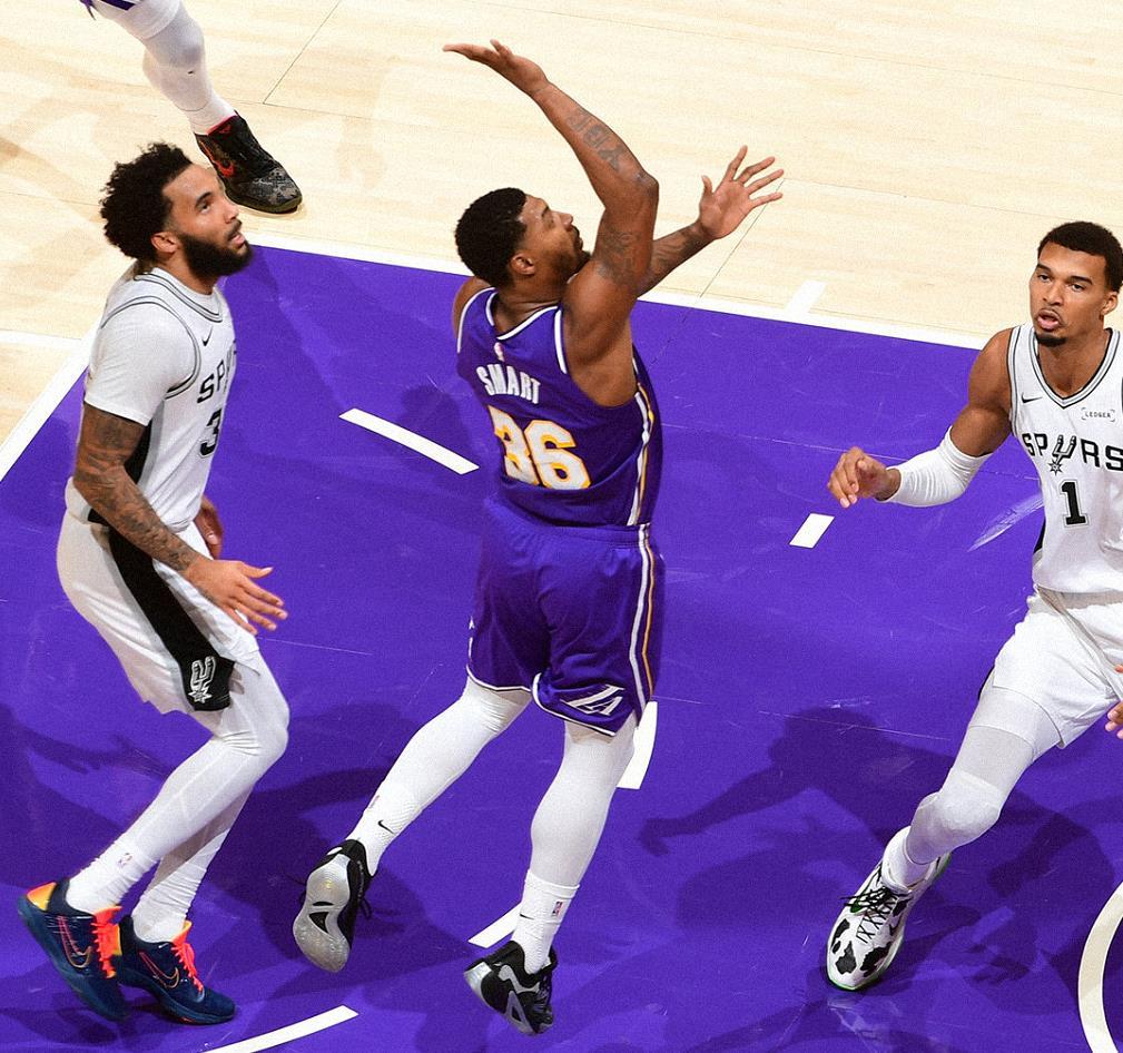 湖人118-116险胜马刺，84次罚球创纪录，头号功臣揭晓