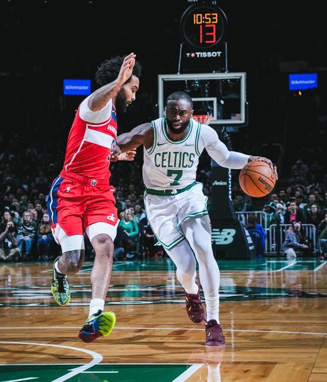 布朗狂砍35+5+5，凯尔特人主场大胜奇才送9连败