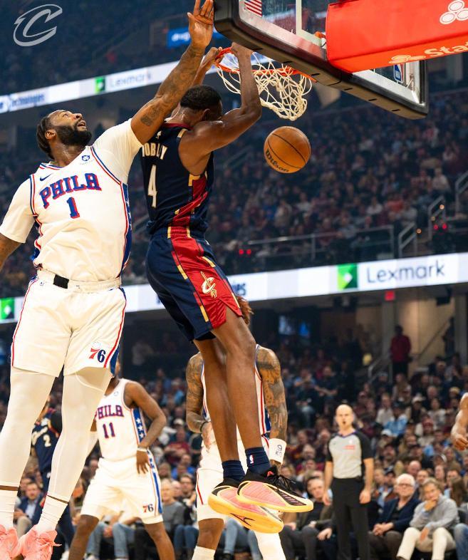 米切尔狂轰46分完胜探花，骑士双塔发威力克76人