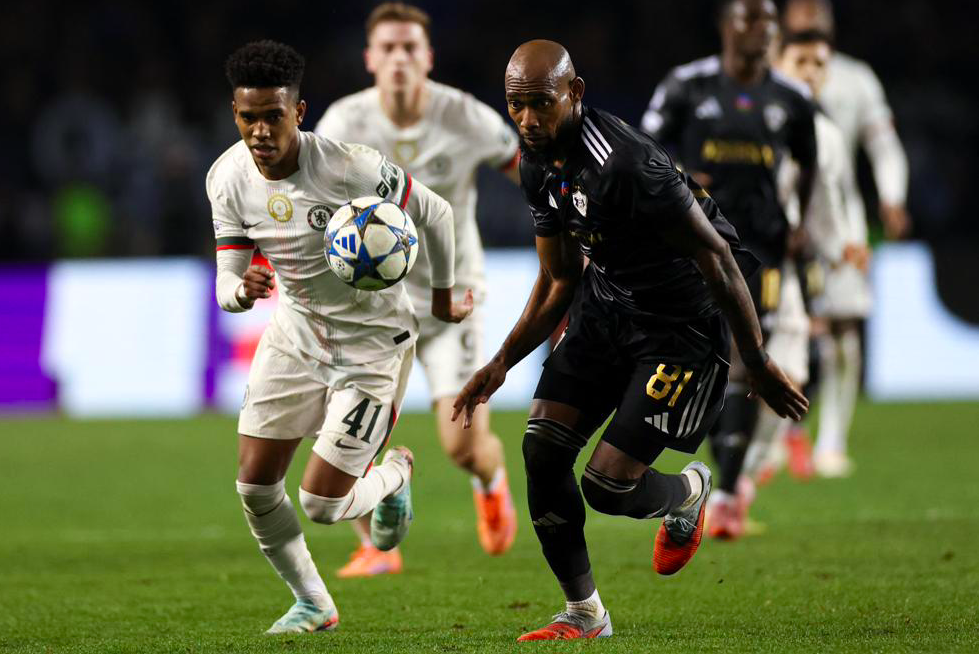 欧冠激战夜：切尔西爆冷平局，巴萨三度落后惊险战平，曼城大胜多特