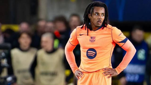 26岁铁卫孔德状态低迷：巴萨5年长约成隐患，球迷呼吁撤下首发