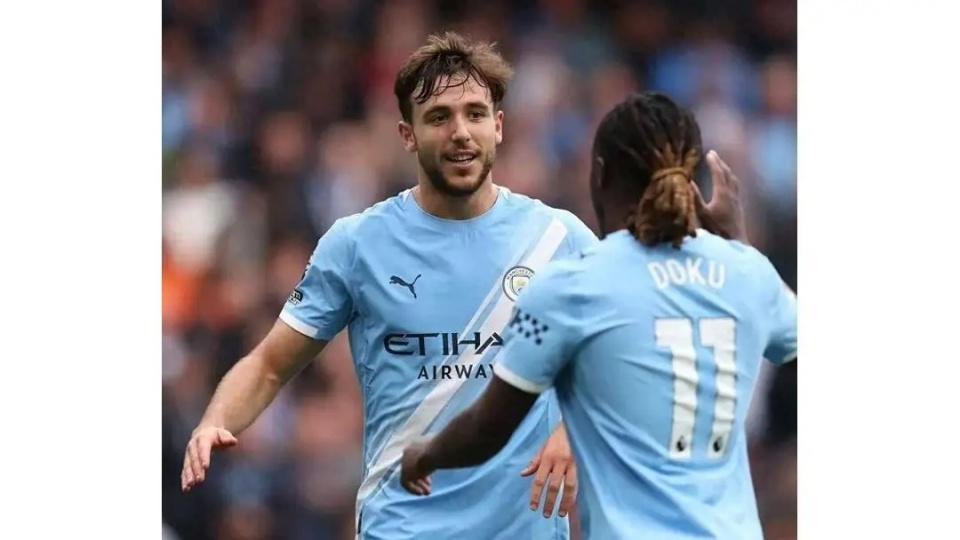 4抢断5解围2拦截！曼城新星蜕变中场核心，三大名师助力崛起