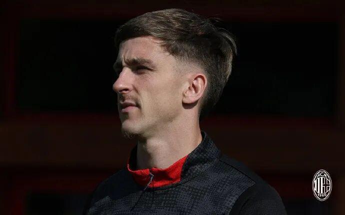 萨勒马科尔斯公开表态：续约米兰，源于对红黑军团的无限热爱