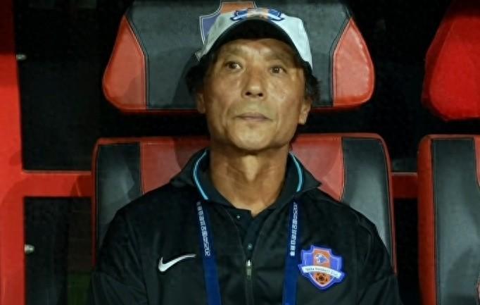 邵佳一出任国足主帅，足协看中其三大优势，2大名帅遗憾落选