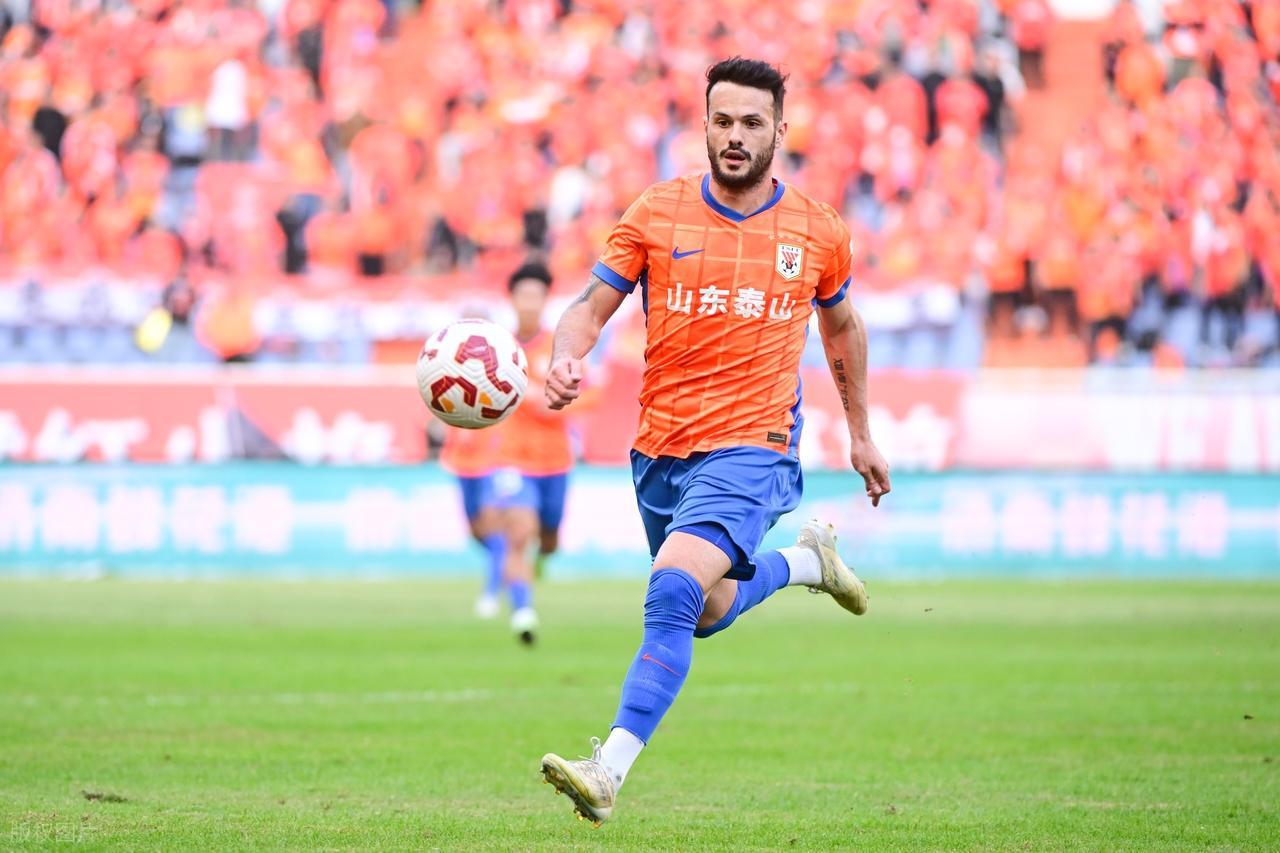 山东泰山迎利好！中超准金靴或以次顶薪续约，携手克雷桑冲冠