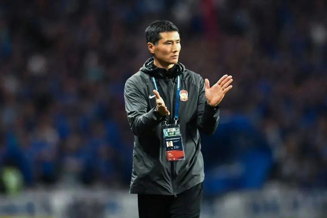 国足新帅邵佳一：为何他能脱颖而出？