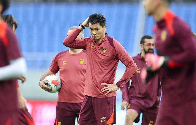 邵佳一执教国足：技战术革新下8位主力或遭清洗