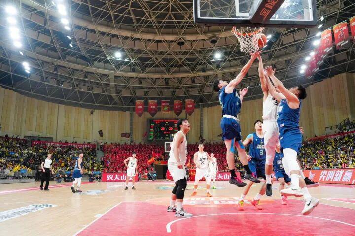 金华队力克诸暨队，赢得争四关键战6分险胜