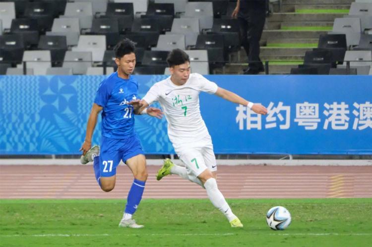 全运会U20男足：王钰栋传射建功，浙江2-1胜山东，三队同分抓阄晋级
