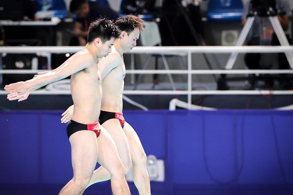 谢思埸黄博文十五运会男子双人3米板摘金，广东队再创佳绩