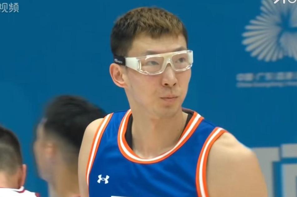 全运会男篮：四川队33分大胜香港队，三战全胜稳居小组榜首