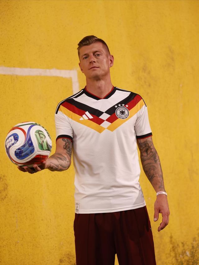 克罗斯盛赞2026德国世界杯战袍：设计惊艳，吸引力十足