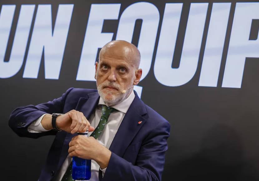 特瓦斯谈国家德比：非反暴力典范，球员压力巨大需关注