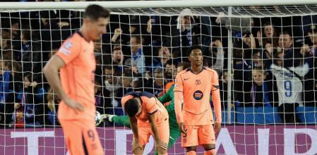 世体分析：巴萨15场丢20球，弗里克防守战术遭质疑