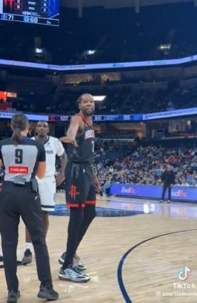 杜兰特场边嘲讽莫兰特父亲：你儿子或离队，最后周末请珍惜