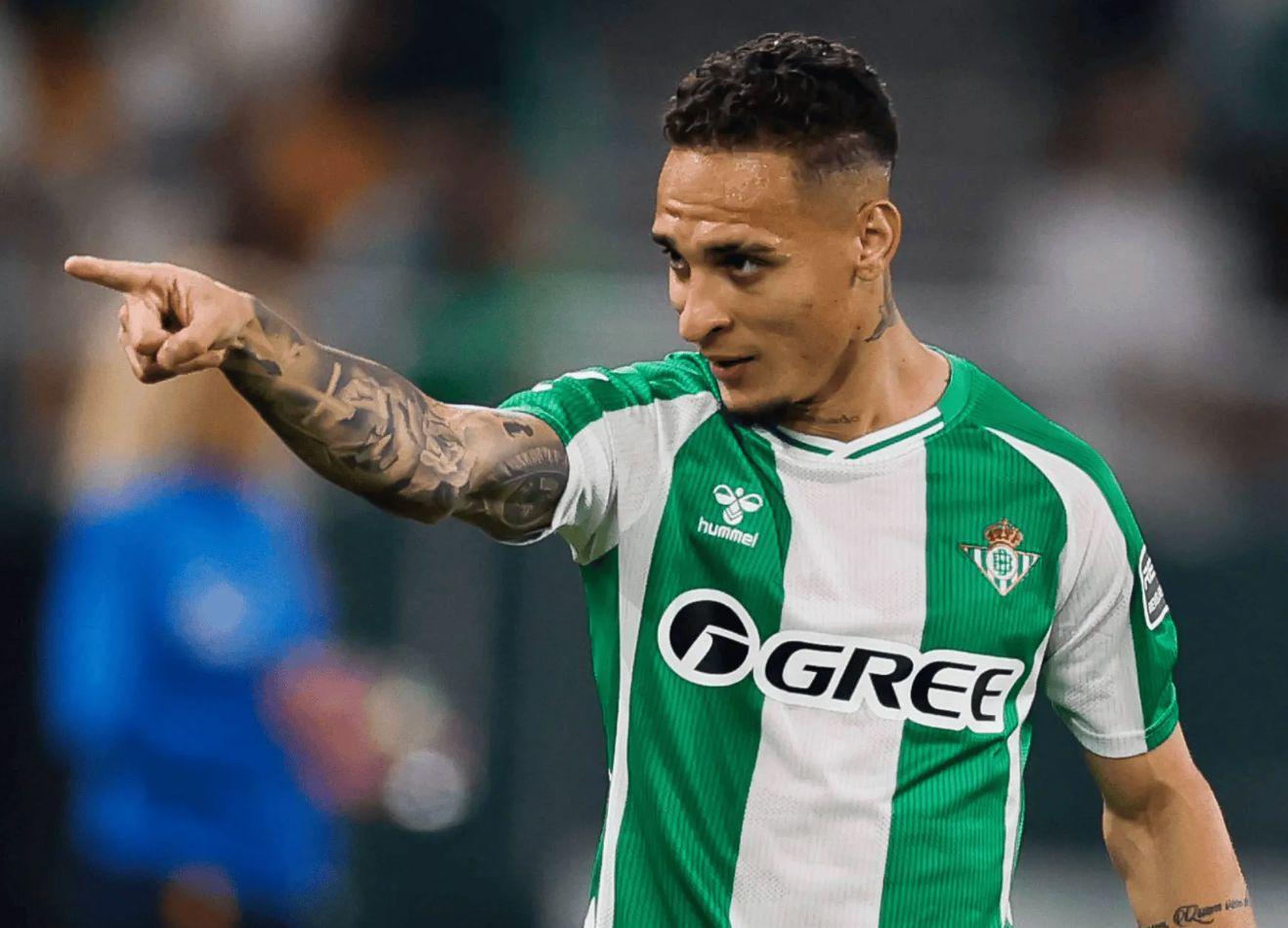 安东尼闪耀欧联！贝蒂斯2-0胜里昂 曼联旧将10场造8球