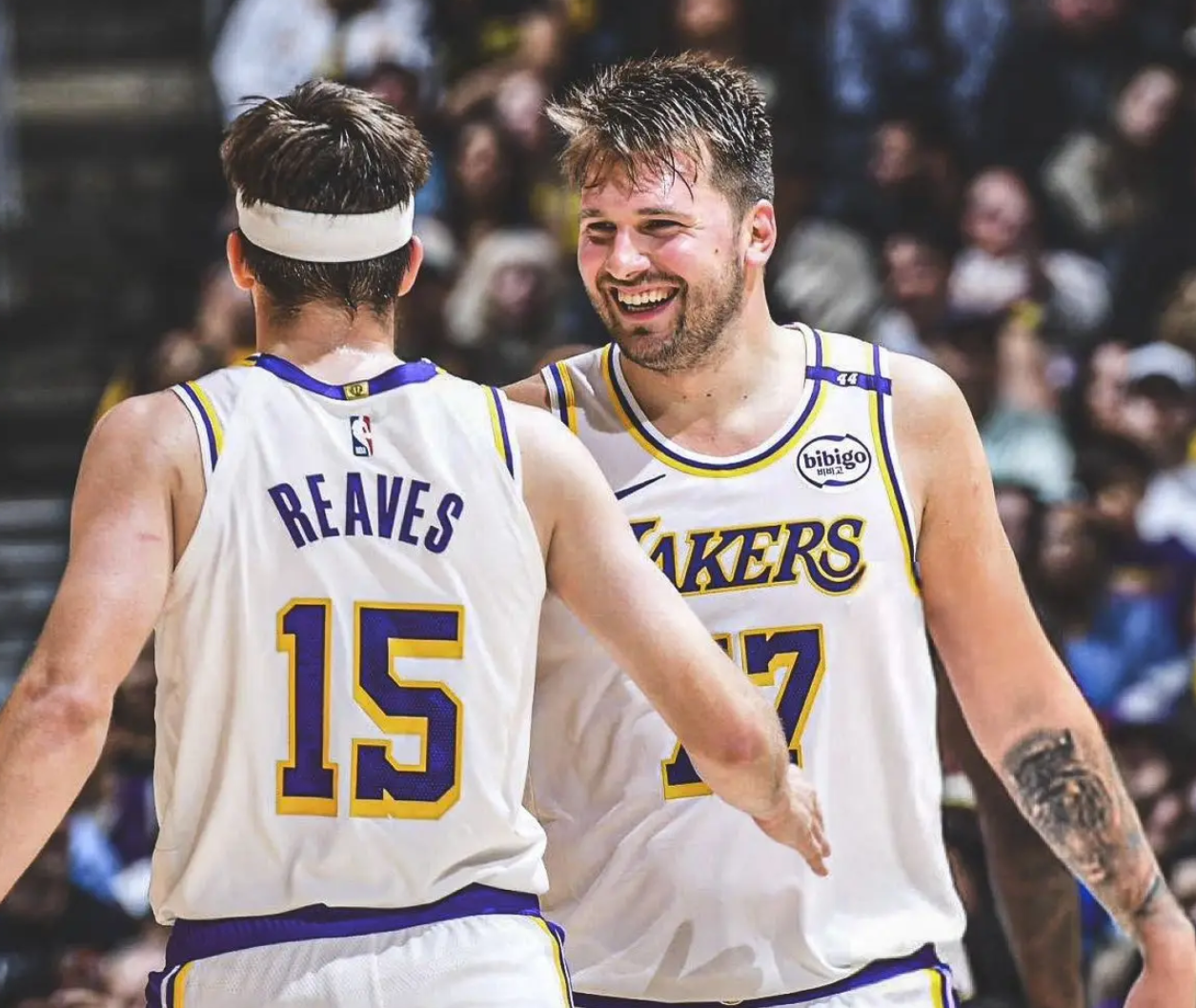 湖人逆风翻盘奇迹：0.01%概率下4次大逆转，东契奇成新核心