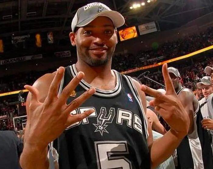 NBA历史上的蝴蝶效应：罗伯特·霍里如何改写联盟格局