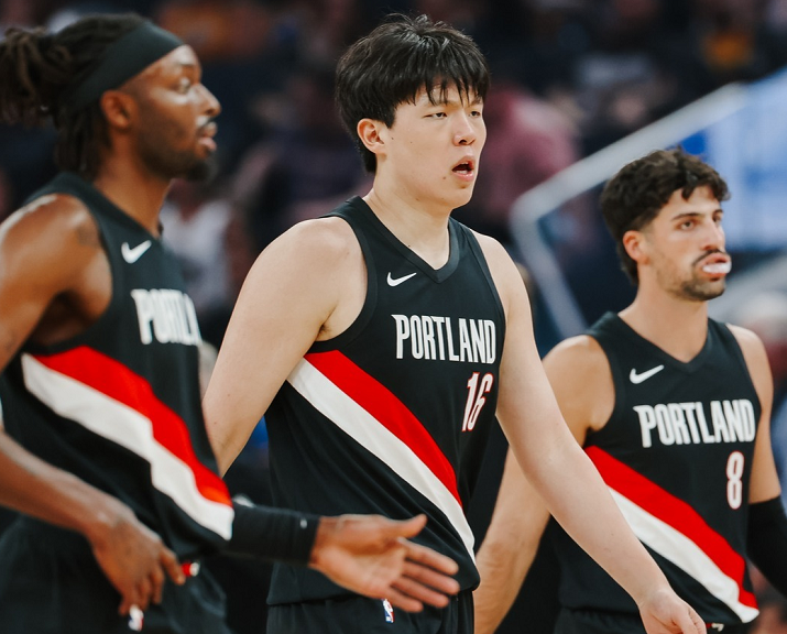 20分狂胜勇士，14分大胜湖人！西部黑马开拓者崛起，杨瀚森挑战重重