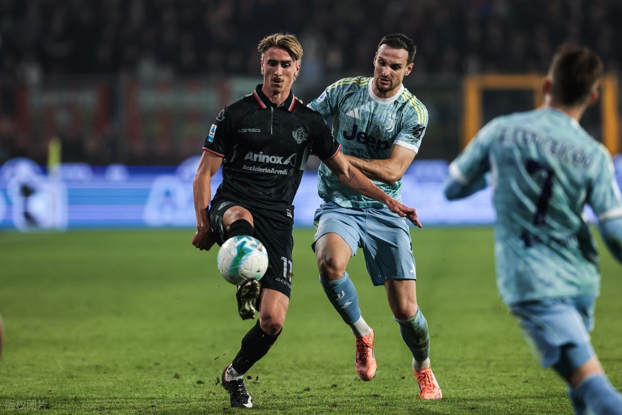 意甲焦点战：比萨VS克雷莫纳，保级与争分谁能胜出？