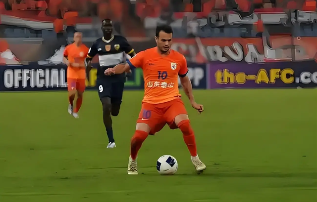 瓦科续约泰山队三年，年薪两千万背后两大关键因素