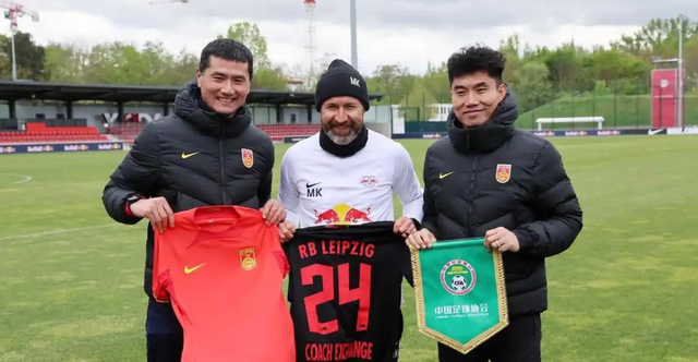 郑智或接替邵佳一执教西海岸，青岛海牛迎来逆袭良机