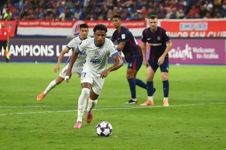 亚冠赛场：海港申花蓉城为何难成主角？