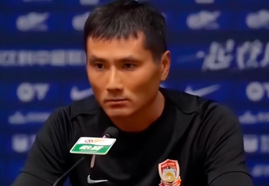 邵佳一临危受命执掌国足：为何他值得更多支持与期待？