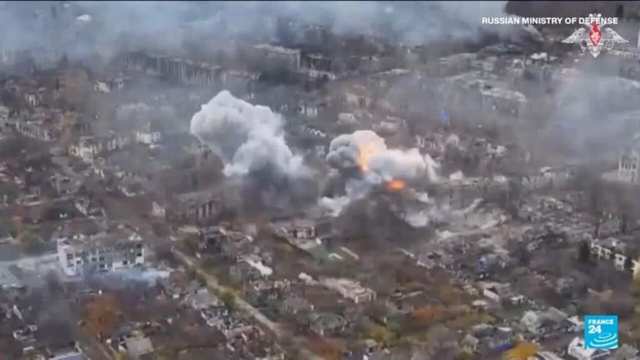 泽连斯基亲临巴甫洛夫格勒地堡，见证红军城最终陷落